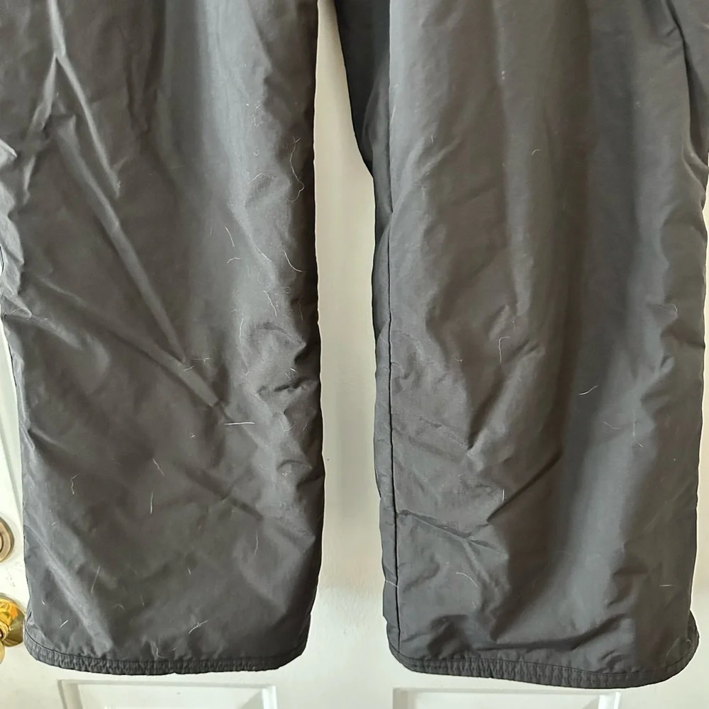 OBERMEYER Women’s Black Insulated Ski pants. Size 12.‎